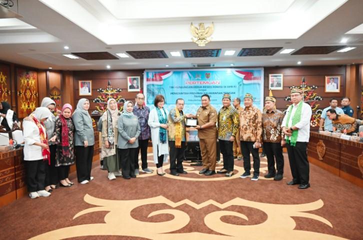 DPR Soroti Kekurangan Dokter di Kalimantan Tengah, Dorong Pemerintah Percepat Distribusi Tenaga Kesehatan