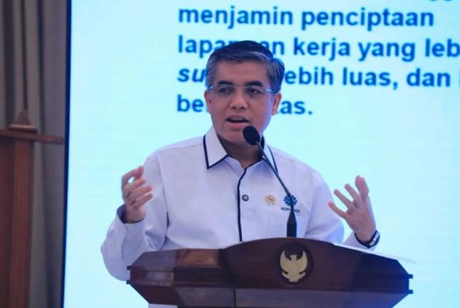 Menaker Soroti Produktivitas Tenaga Kerja sebagai Kunci Sukses Bonus Demografi Indonesia