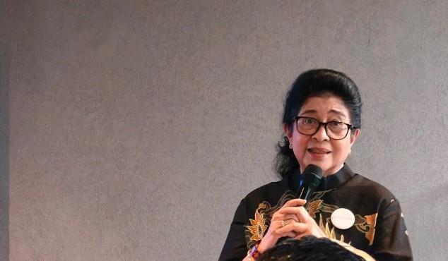 Nila Moeloek Dorong Integrasi Skrining Mata Digital ke Program Cek Kesehatan Gratis Anak Sekolah