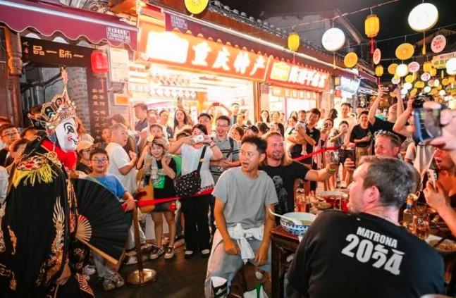 Liburan Hari Nasional China 2025 Tarik Jutaan Wisman, Wisata Sejarah hingga Kota Siber Jadi Daya Pikat