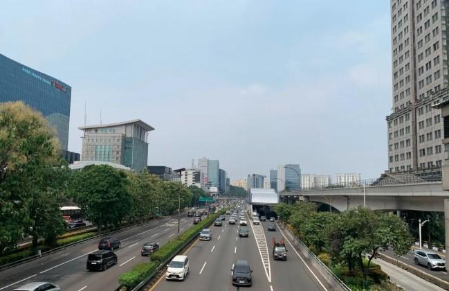 BMKG Prakirakan Cuaca Cerah di Lima Wilayah Jakarta pada Jumat Pagi, Hujan Datang di Malam Hari