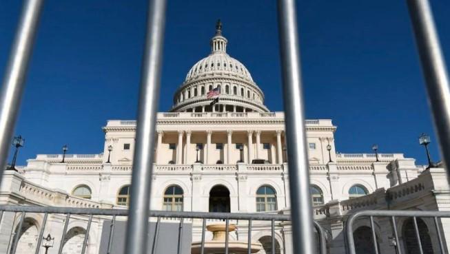Shutdown Pemerintah AS Berlanjut, Trump Perintahkan Gaji Tentara Tetap Dibayar