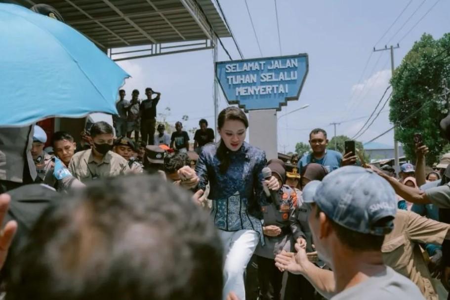 Gubernur Maluku Utara Bangun Pemecah Ombak 300 Meter untuk Lindungi Pesisir Jambula