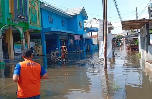 307 Warga Cilacap Mengungsi Akibat Banjir, Tanggul Kali Yasa Jebol Sepanjang 25 Meter