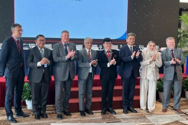 FIATA Soroti Peran Strategis Indonesia dalam Rantai Pasok Global, Yukki Hanafi Jadi Wakil Asia Tenggara Pertama di Pimpinan T