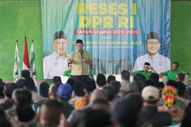 Wakil Ketua DPR Ingatkan Warga Bandung Waspadai Tawaran Kerja Migran Ilegal dan Pungli
