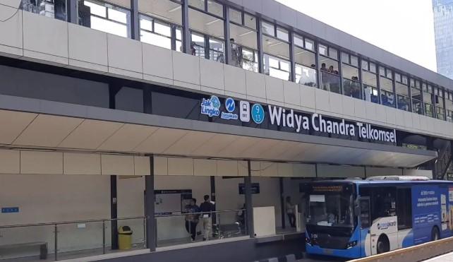 Transjakarta Gunakan Jalur Tol untuk Atasi Keterlambatan Layanan di Koridor 9 akibat Kepadatan Truk