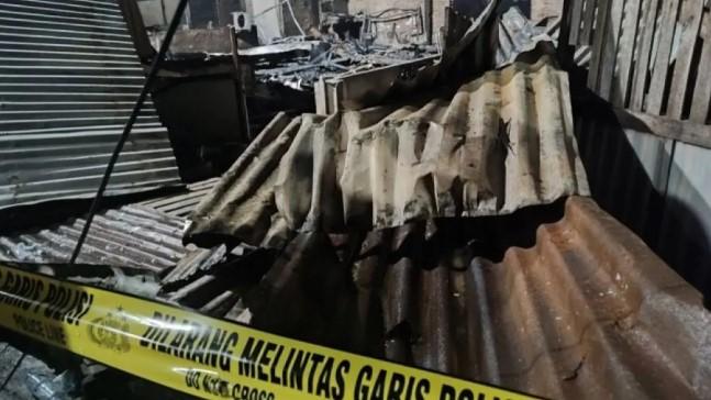 Kebakaran di Pademangan Tewaskan Empat Orang, Diduga Akibat Pembakaran Tembaga