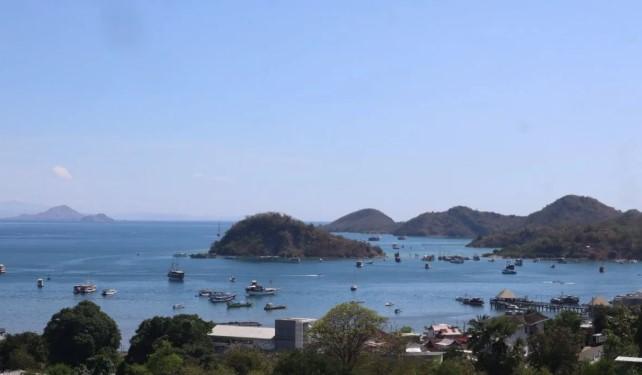 BMKG Imbau Waspada Gelombang Tinggi dan Cuaca Ekstrem di Perairan Labuan Bajo dan Selat Sape