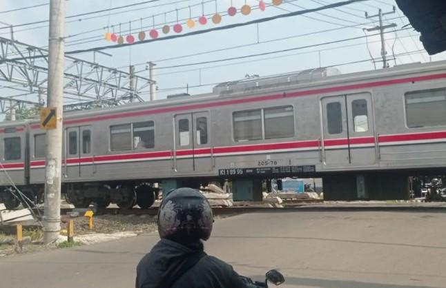 KAI Tutup 22 Perlintasan Tanpa Palang di Jakarta Raya untuk Cegah Kecelakaan