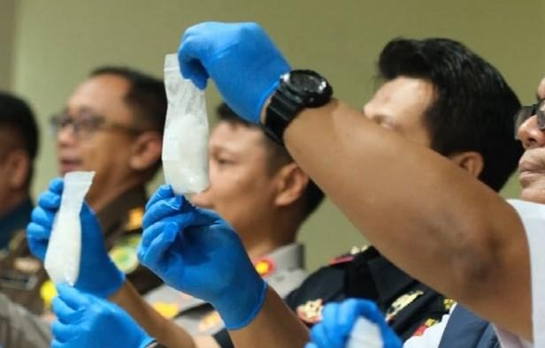 Penyelundupan Sabu 496 Gram Digagalkan Bea Cukai Tanjungpinang, Tersangka Sembunyikan Barang Bukti di Celana Dalam