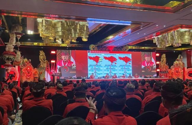 PDIP Bali Miliki 230 Ribu Kader, Wayan Koster Targetkan Hingga 500 Ribu Anggota