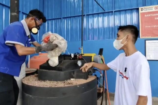 PGN Luncurkan Teknologi Faspol Ubah Sampah Plastik Jadi Solar di Karimunjawa, Dukung Wisata Hijau
