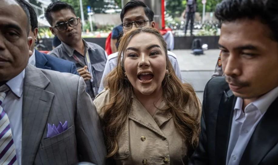 Polisi Tetapkan Selebgram Lisa Mariana Sebagai Tersangka Kasus Pencemaran Nama Baik Ridwan Kamil