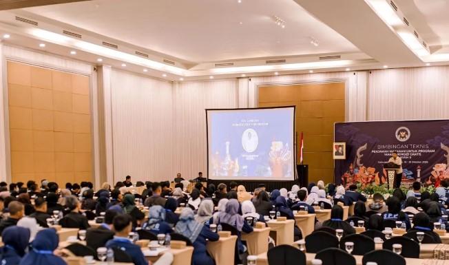 Tingkatkan Layanan Makan Bergizi Gratis, BGN Gelar Bimtek untuk 30 Ribu Penjamah Makanan di 34 Kabupaten/Kota