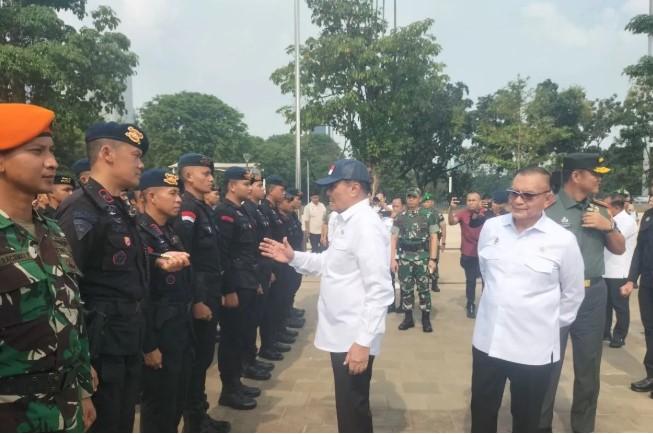 Menko Polkam Ingatkan TNI-Polri Tidak Lakukan Pelanggaran Saat Bertugas di Jakarta
