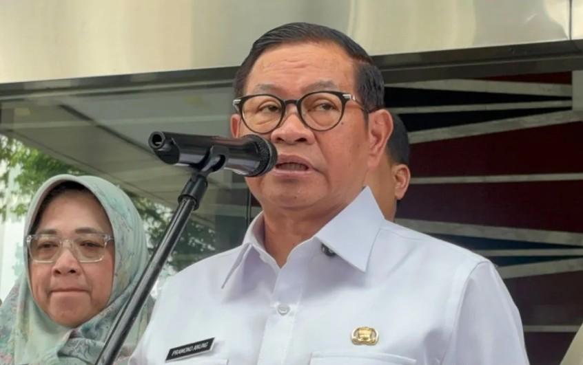 Gubernur Pramono Targetkan Pembersihan Tiang Monorel Mangkrak Selesai pada 2026