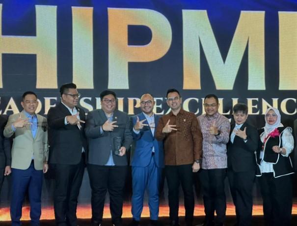 Kawendra Lukistian Raih Penghargaan “Young Leadership in State-Owned Enterprises Collaboration Award 2025” HIPMI Leadership E