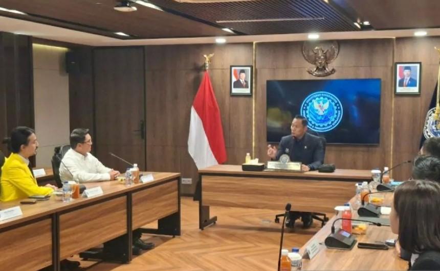 Pembangunan Konektivitas Harus Sesuai Geografi Kepulauan, AHY Tekankan Perkuat Transportasi Laut dan Udara