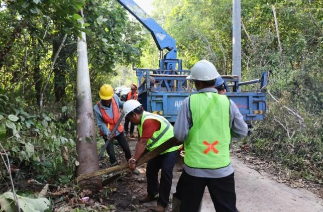 PLN Terangi 11 Desa di Sulselrabar Lewat Program Listrik Desa, Lebih dari 400 Keluarga Segera Nikmati Listrik