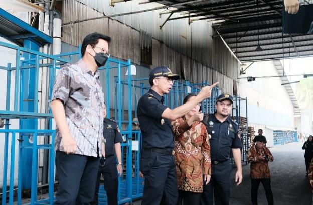 Bea Cukai Tinjau Perusahaan melalui Kegiatan Customs Visit Customer
