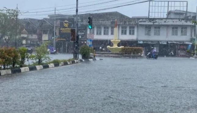 BMKG Peringatkan Potensi Hujan dan Suhu Panas di Sejumlah Wilayah pada 23 Oktober 2025
