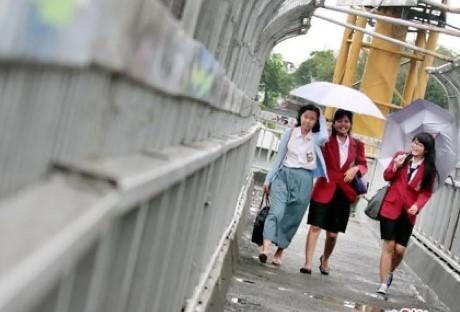 BMKG: Waspadai Hujan Ringan di Sebagian Wilayah Jakarta Siang dan Sore Ini
