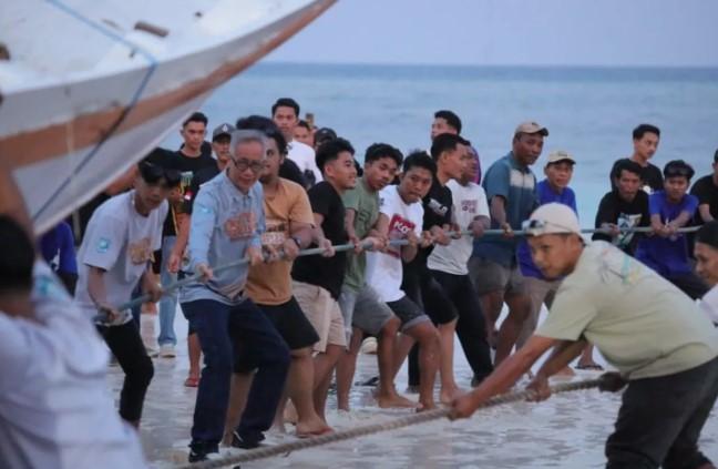 Festival Phinisi 2025 Resmi Dibuka di Bulukumba, Simbol Ketangguhan Maritim Bugis-Makassar Kembali Tampil di Panggung Nasiona