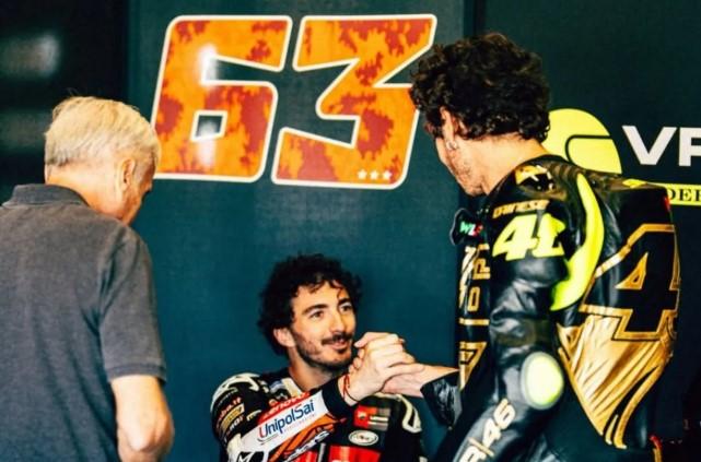 Valentino Rossi Akui Pecco Bagnaia Alami Musim Sulit Akibat Persaingan dengan Marquez di Ducati