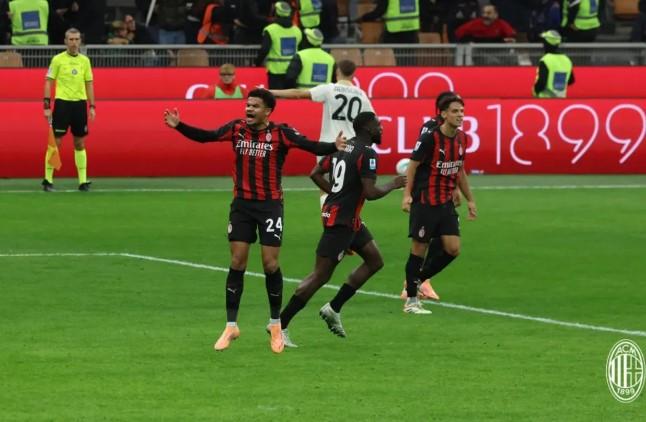 Zachary Athekame Selamatkan AC Milan dari Kekalahan Lewat Gol Dramatis di Menit Akhir Lawan Pisa