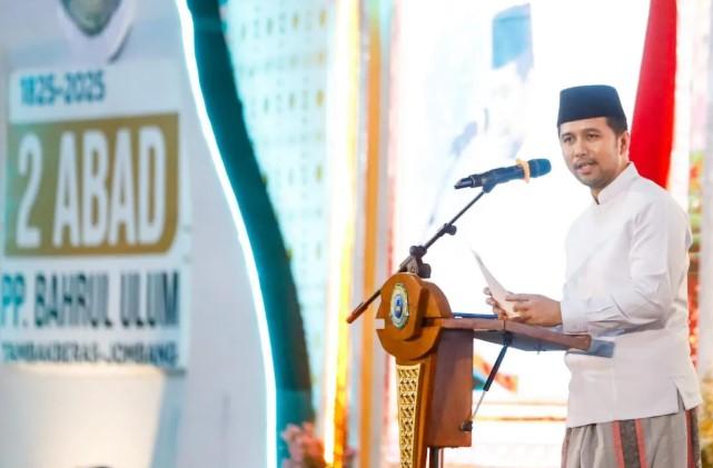 Ponpes Bahrul Ulum Tambakberas Jombang Rayakan Dua Abad, Emil Dardak dan Ma’ruf Amin Soroti Peran Strategis Pesantren