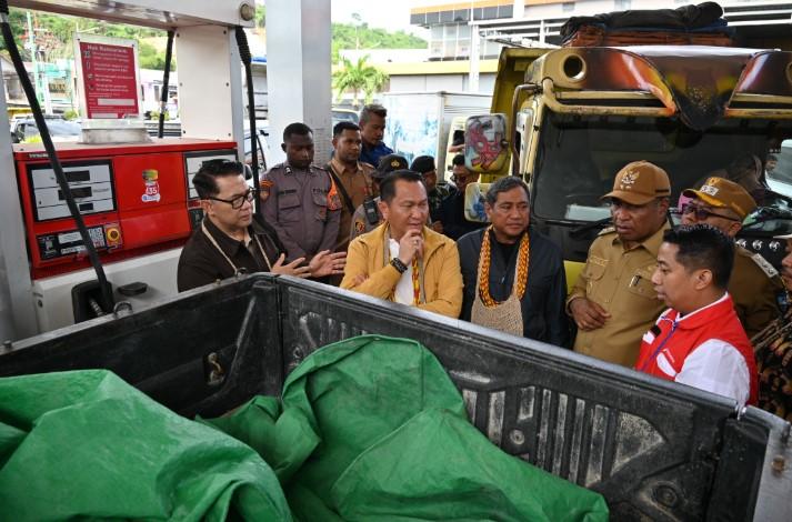 Bambang Patijaya Tegaskan Penataan Ulang Distribusi BBM di Manokwari Agar Antrean Panjang Teratasi