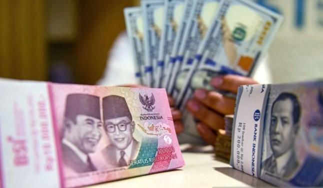 Nilai Tukar Rupiah Diprediksi Melemah Tipis, Pasar Fokus pada Arah Kebijakan Suku Bunga The Fed