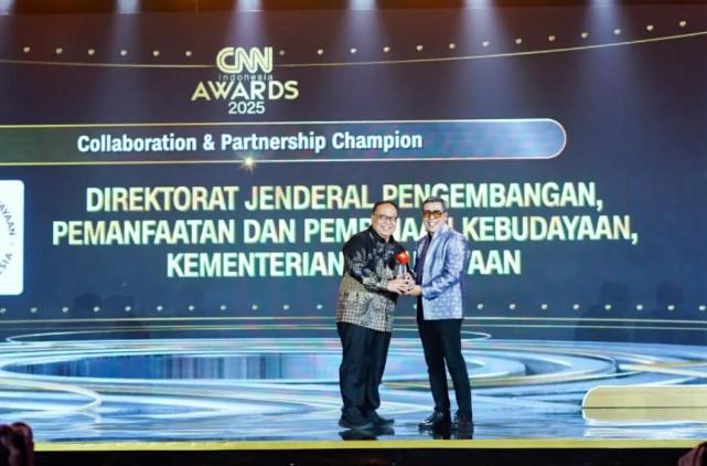 Raih CNN Awards 2025, Kemenkebud Diganjar Penghargaan atas Program MTN Seni Budaya untuk Talenta Muda