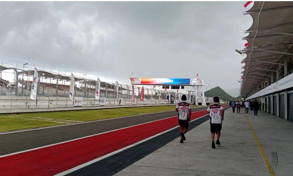 Arai Agaska Juara Umum MRS 250cc di Mandalika Meski Finis Keempat, Dedikasikan Kemenangan untuk Rival yang Kecelakaan