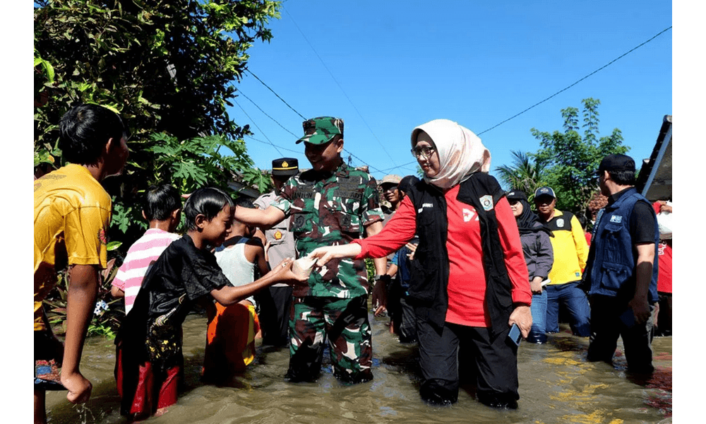 Pemerintah Salurkan Bantuan untuk 2.120 Korban Banjir di Lumajang, Fokus pada Kecepatan dan Pemerataan