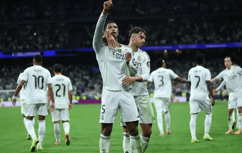 Real Madrid Kukuh di Puncak Klasemen Usai Bungkam Valencia 4-0 di Santiago Bernabeu