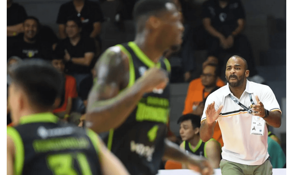 Borneo Hornbills Perpanjang Kontrak Akeem Scott sebagai Asisten Pelatih untuk Musim IBL 2026