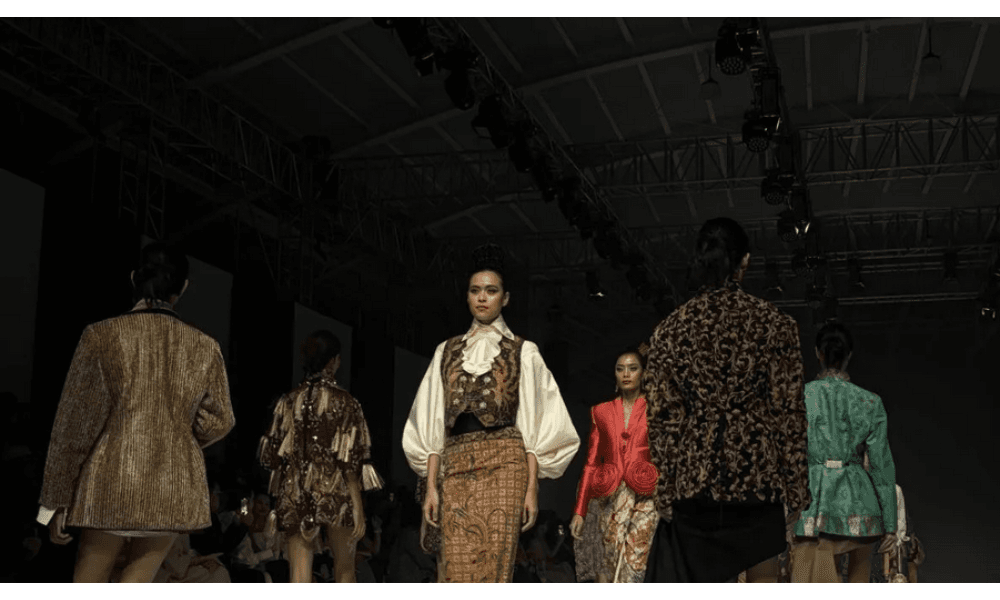 Jakarta Fashion Week 2026 Tutup dengan Sorotan Karya Budaya Modern dari Desainer Ternama