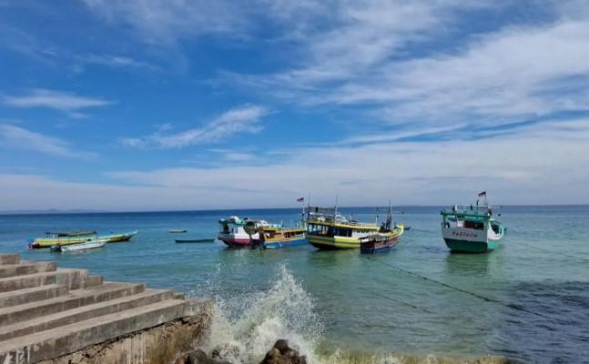 BMKG Peringatkan Gelombang 2,5 Meter di Perairan NTT, Berlaku hingga 6 November 2025