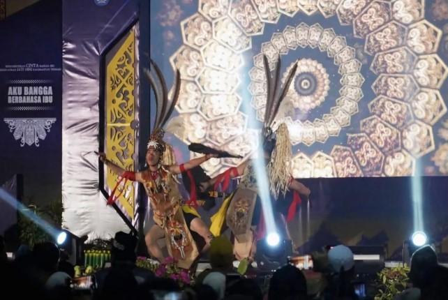 Festival Tunas Bahasa Ibu di Kalteng Dorong Revitalisasi 10 Bahasa Daerah untuk Generasi Muda
