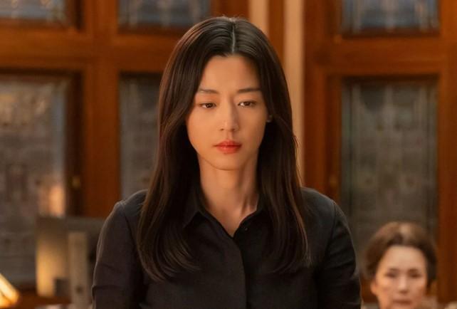 Jun Ji Hyun Tolak Tawaran Main di Drama Remake "Koreans"