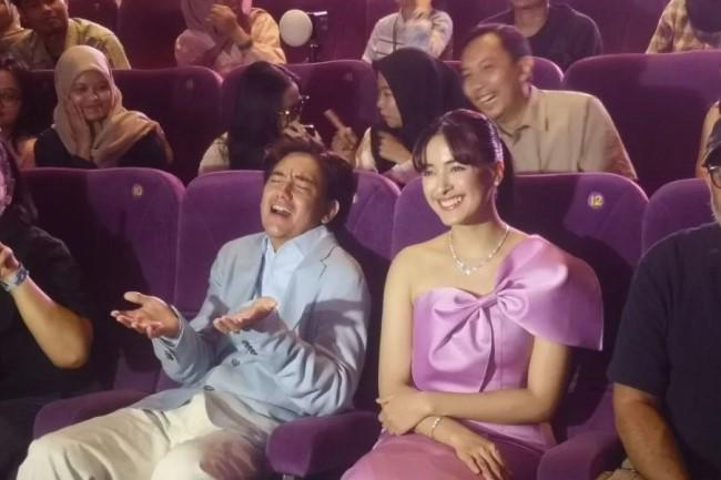 Adipati Dolken Ubah Penampilan demi Peran Bos Muda di Film What’s Up with Secretary Kim?