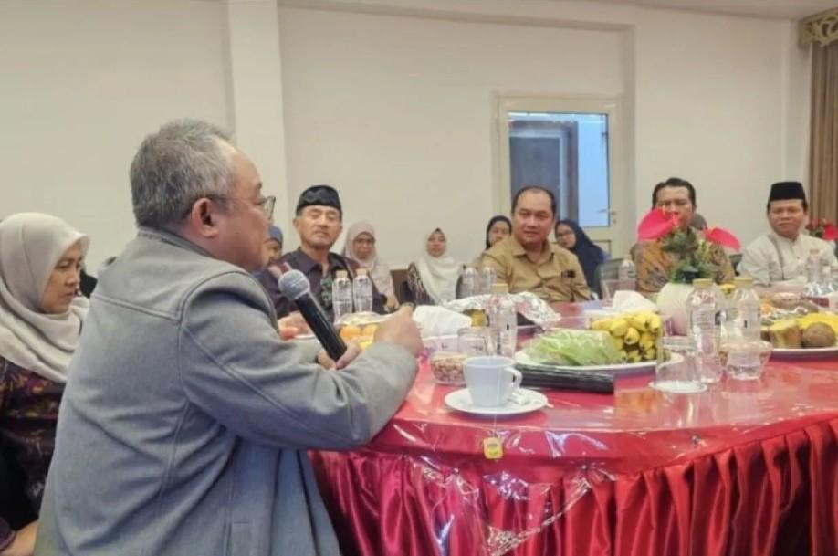 Mendikdasmen Abdul Mu’ti Tegaskan Peran Guru Sebagai Konselor Cegah Terorisme Digital di Sekolah