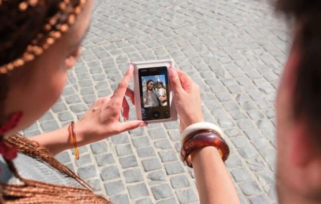 Fujifilm Luncurkan Kamera Instan Hybrid instax mini LiPlay+ dengan Fitur Selfie dan Audio