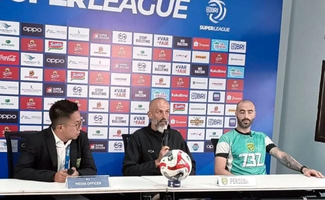 Eduardo Perez Tanggapi Kritik dengan Tenang, Fokus Bawa Persebaya Bangkit di Laga Kontra Arema