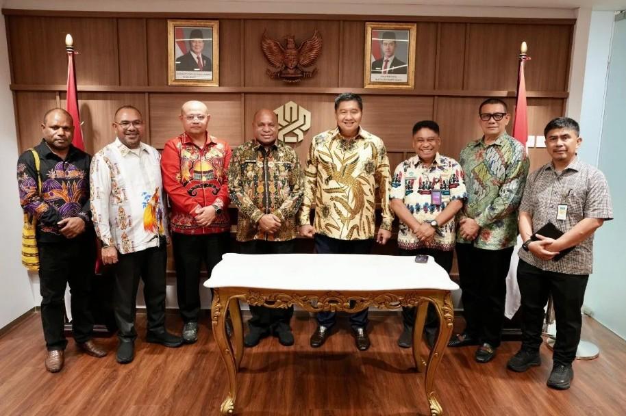 Gubernur Papua Ajukan Pembangunan dan Rehabilitasi 14.882 Rumah untuk Masyarakat Berpenghasilan Rendah