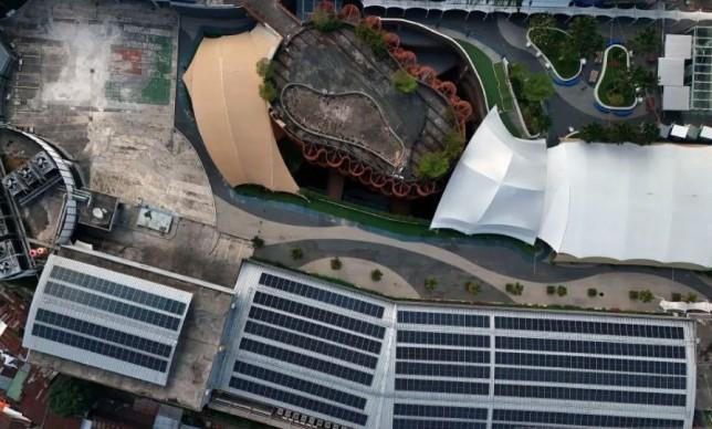 Energi Surya Dorong Konektivitas Nasional: BTS di Wilayah 3T Kini Andalkan Panel Surya