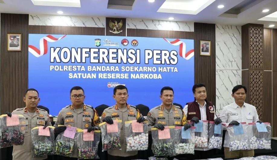 Peredaran Vape Berisi Obat Keras Senilai Rp42,5 Miliar Terbongkar, Empat Tersangka Diamankan
