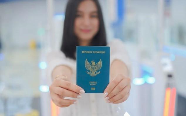 Imigrasi Terbitkan Paspor Elektronik dengan Fitur Keamanan Fluorescent Baru, Perkuat Posisi RI di Dunia Internasional